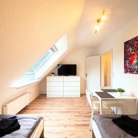 Daire Have-a-nice-stay - - Monteursunterkunft - Einzelbetten - Gute Anbindung - Bettwaesche