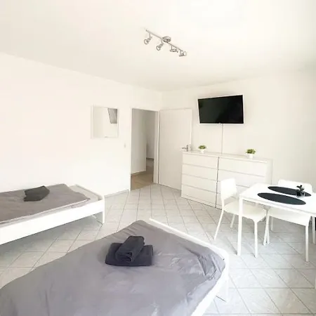 Have-a-nice-stay - - Monteursunterkunft - Einzelbetten - Gute Anbindung - Bettwaesche Daire *