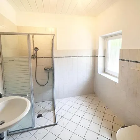 Have-a-nice-stay - - Monteursunterkunft - Einzelbetten - Gute Anbindung - Bettwaesche * Trappenkamp