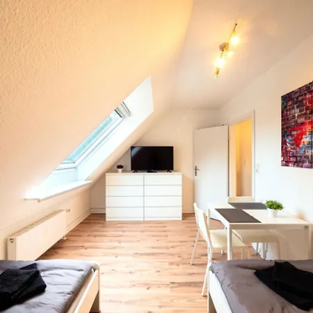 Have-a-nice-stay - - Monteursunterkunft - Einzelbetten - Gute Anbindung - Bettwaesche Lägenhet