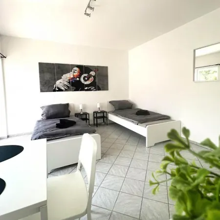 Have-a-nice-stay - - Monteursunterkunft - Einzelbetten - Gute Anbindung - Bettwaesche Lägenhet *