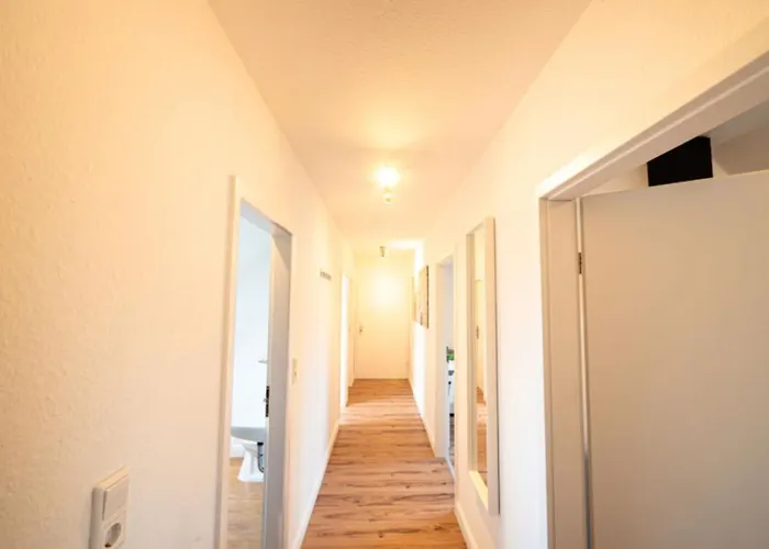 Have-a-nice-stay - - Monteursunterkunft - Einzelbetten - Gute Anbindung - Bettwaesche Lägenhet