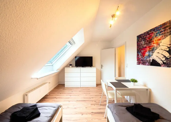 Have-a-nice-stay - - Monteursunterkunft - Einzelbetten - Gute Anbindung - Bettwaesche Lägenhet