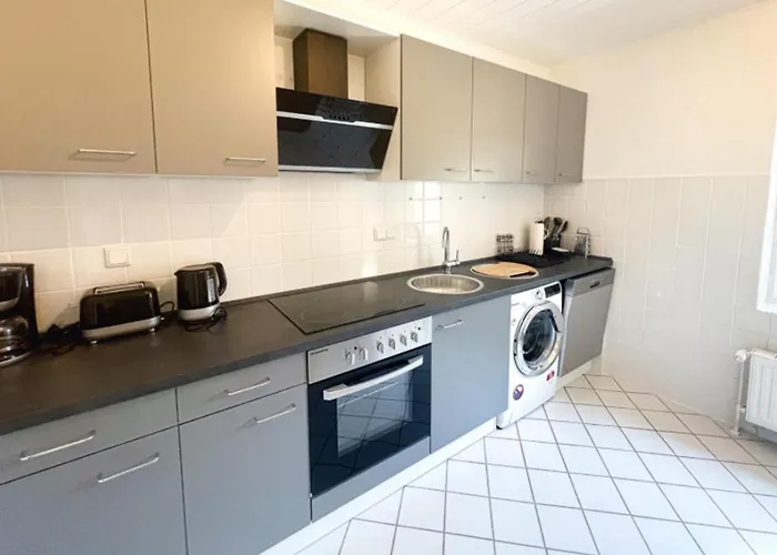 Have-a-nice-stay - - Monteursunterkunft - Einzelbetten - Gute Anbindung - Bettwaesche
