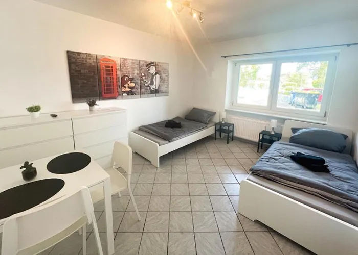 Have-a-nice-stay - - Monteursunterkunft - Einzelbetten - Gute Anbindung - Bettwaesche